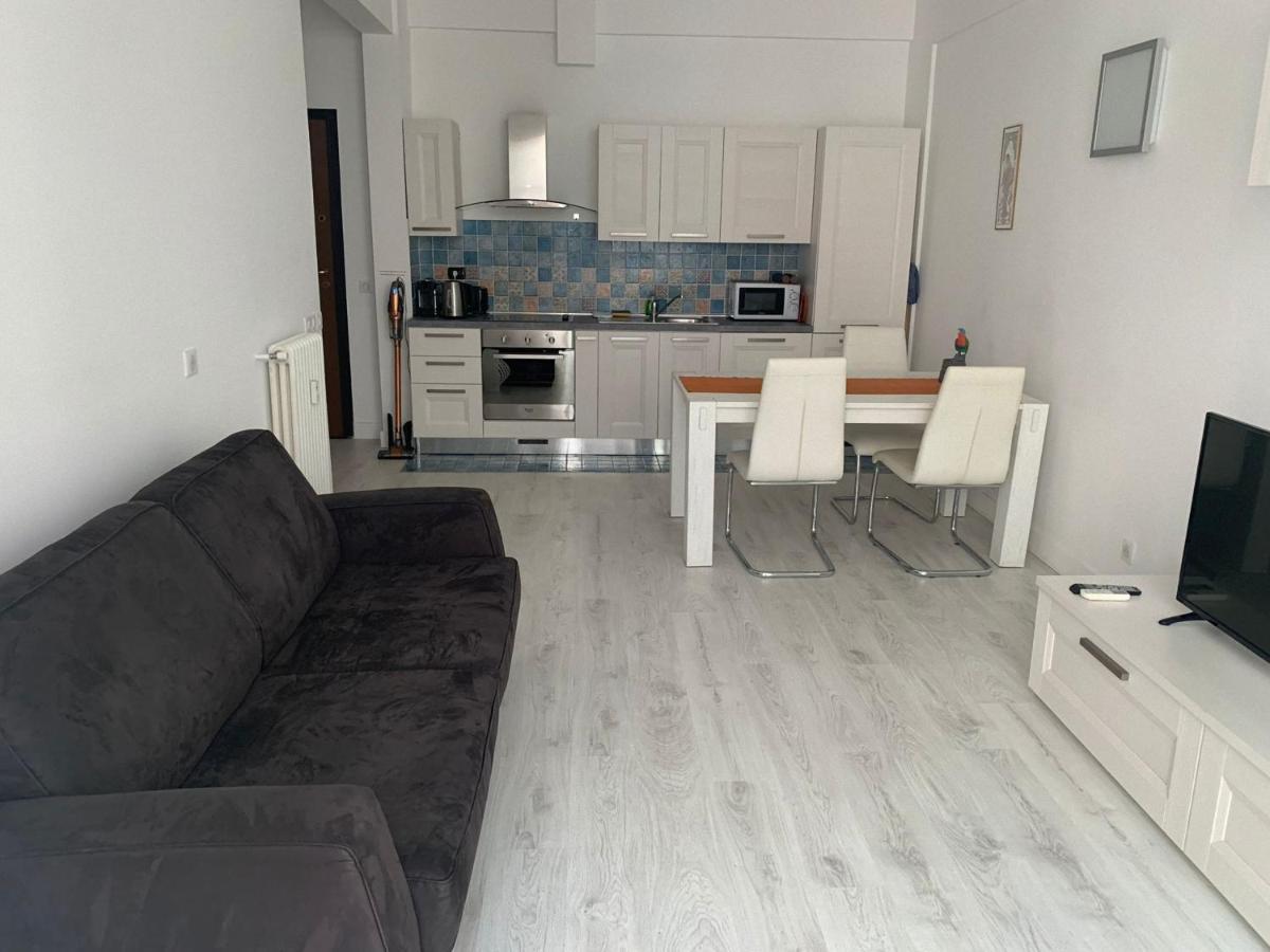 Appartement Poseidon Near Sea ניס מראה חיצוני תמונה